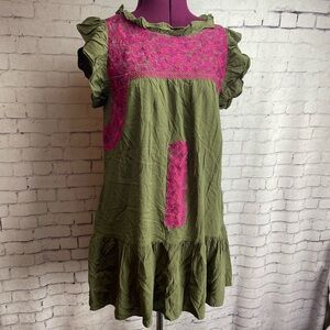 J. Marie size medium green and fuchsia embroidered dress Kelsea Mexican Oaxacan